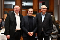 Bild mit v.l. Staatsrat Dr. Joachim, dem Kohlkönig Jochen Kopelke und Bürgermeister Andreas Bovenschulte.